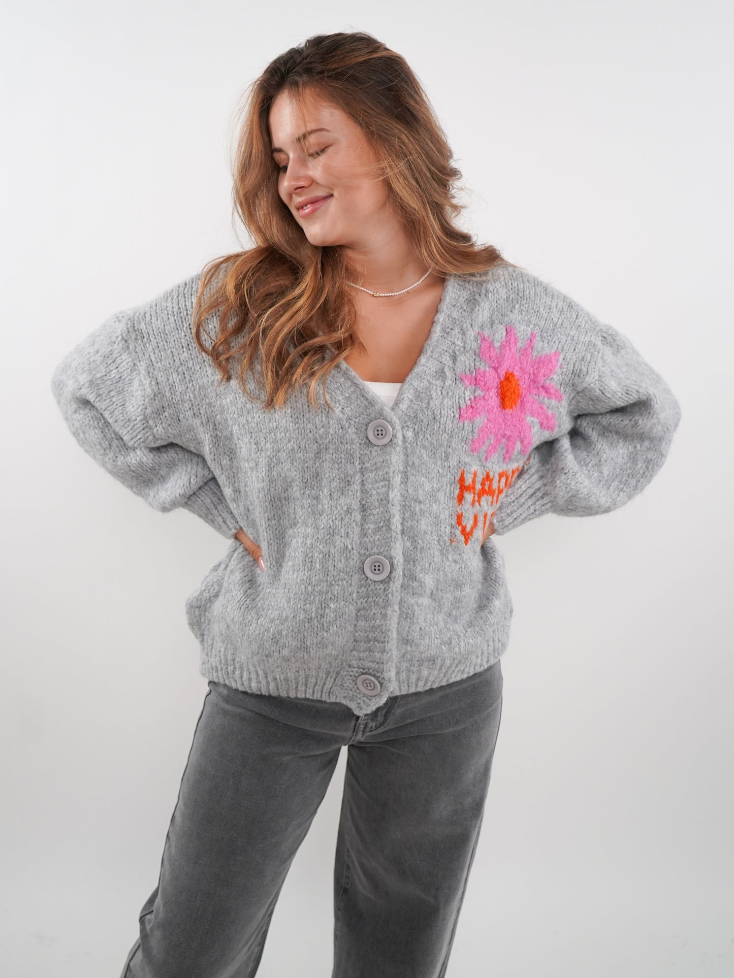 HAPPY VIBES Strickjacke - Grau