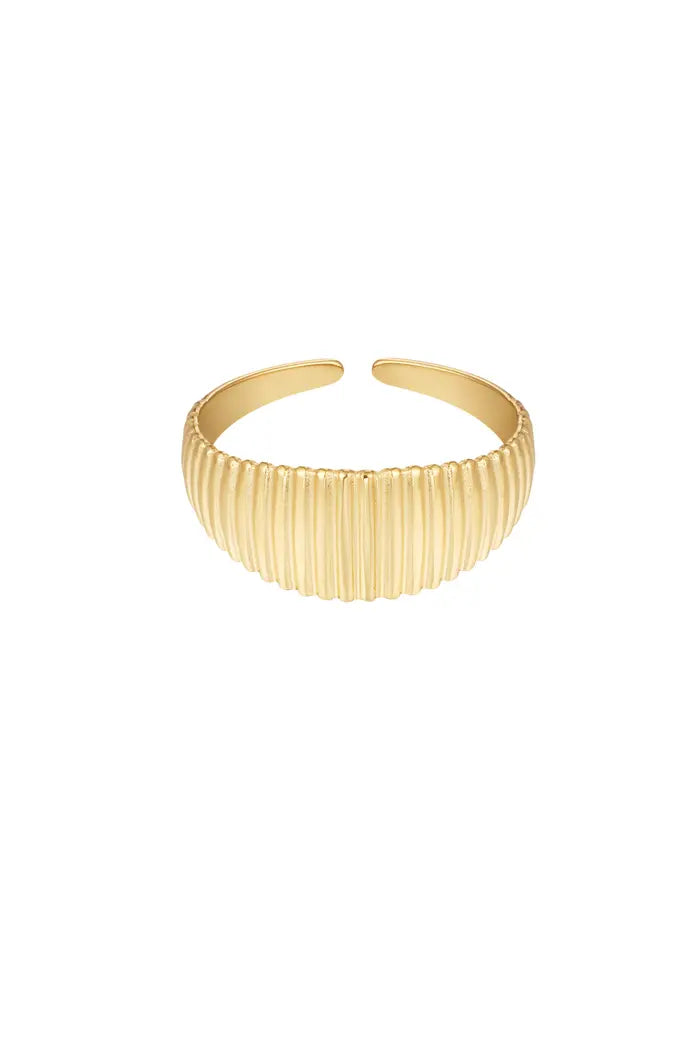 Ring mit Streifen - gold