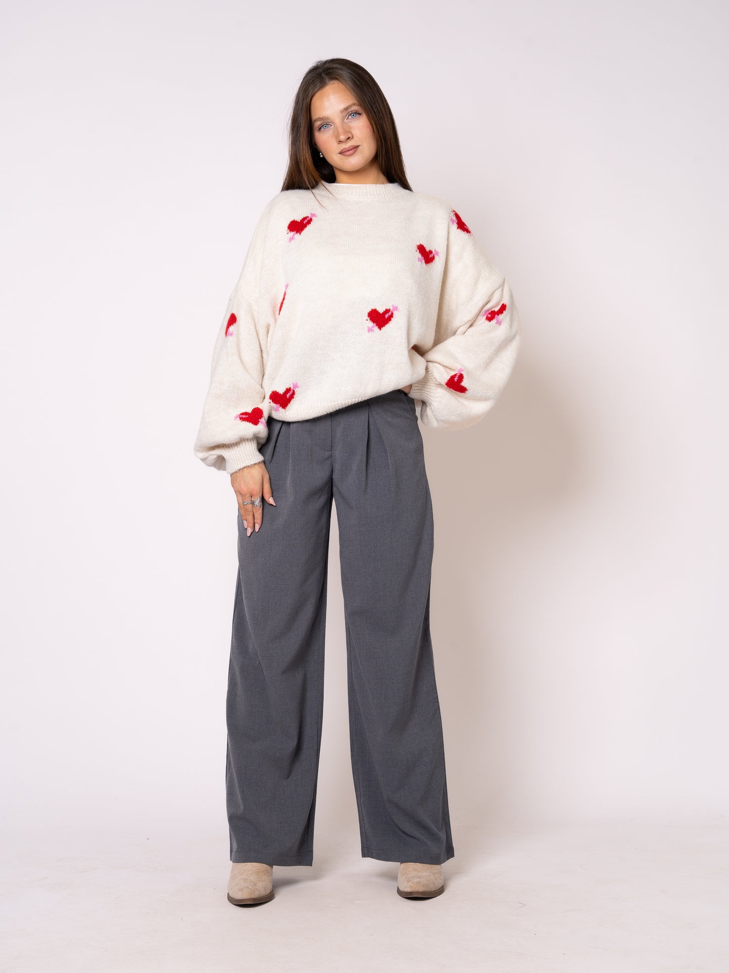 Arrow & Heart Sweater - Creme