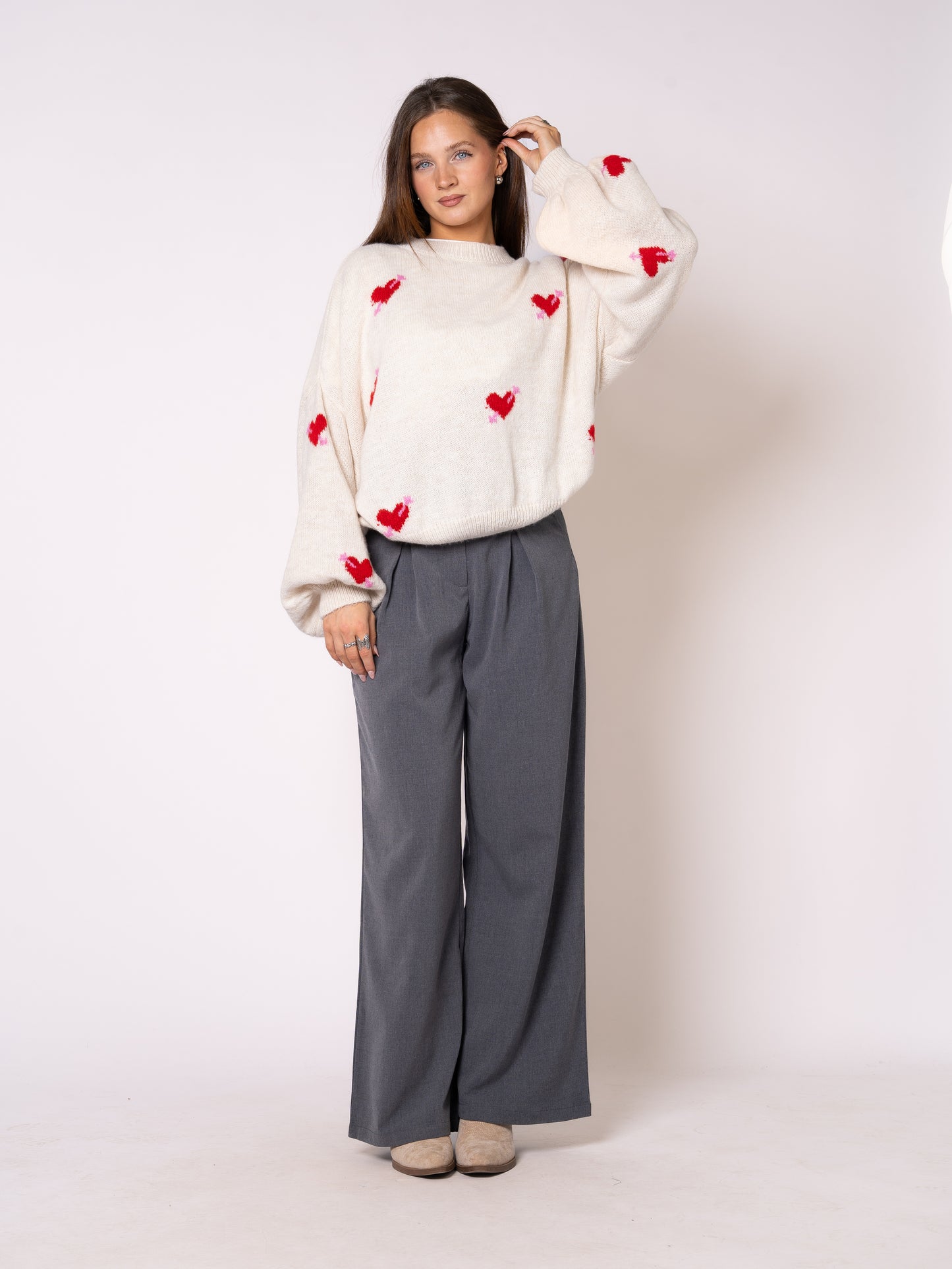 Arrow & Heart Sweater - Creme