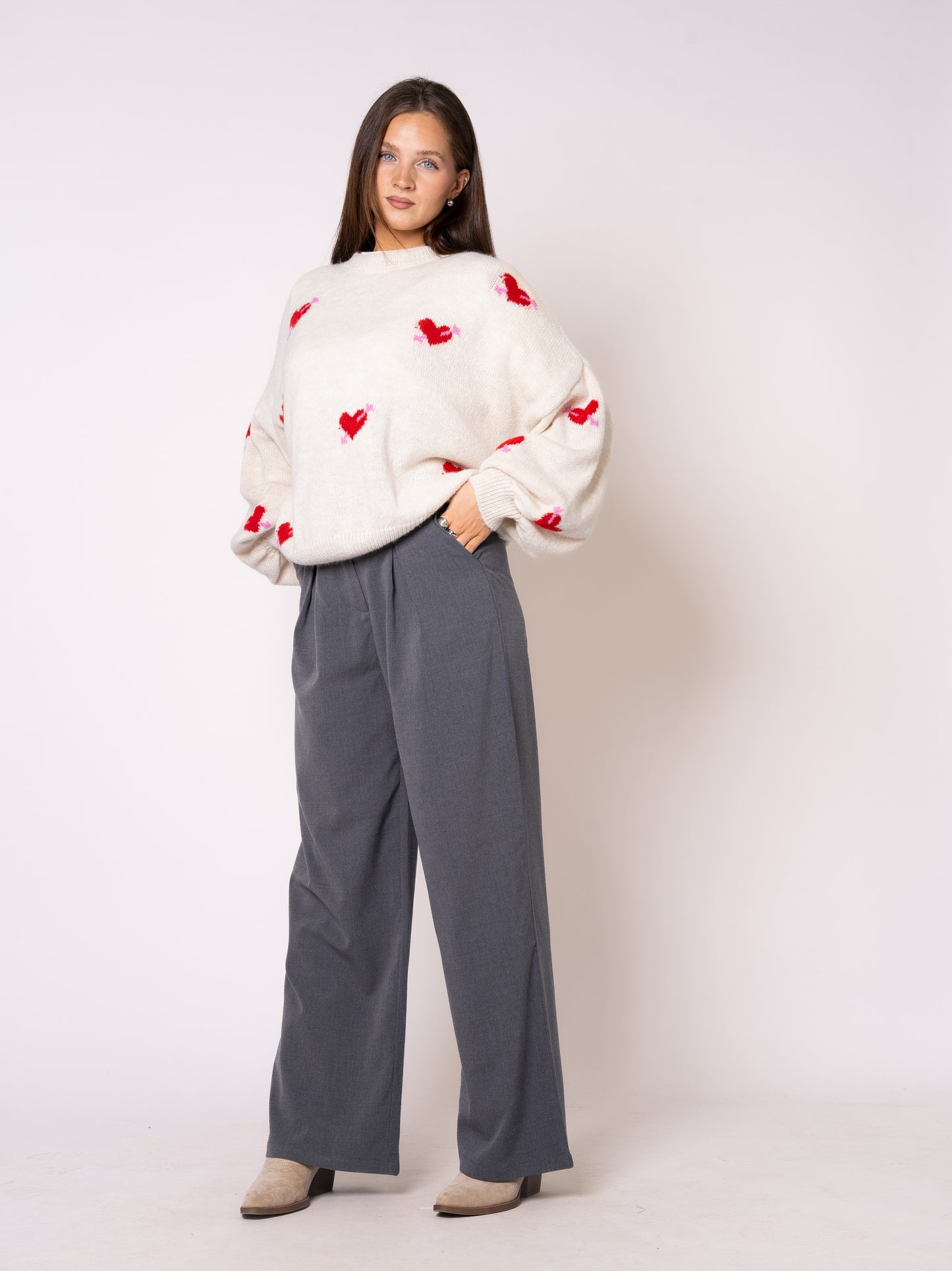 Arrow & Heart Sweater - Creme