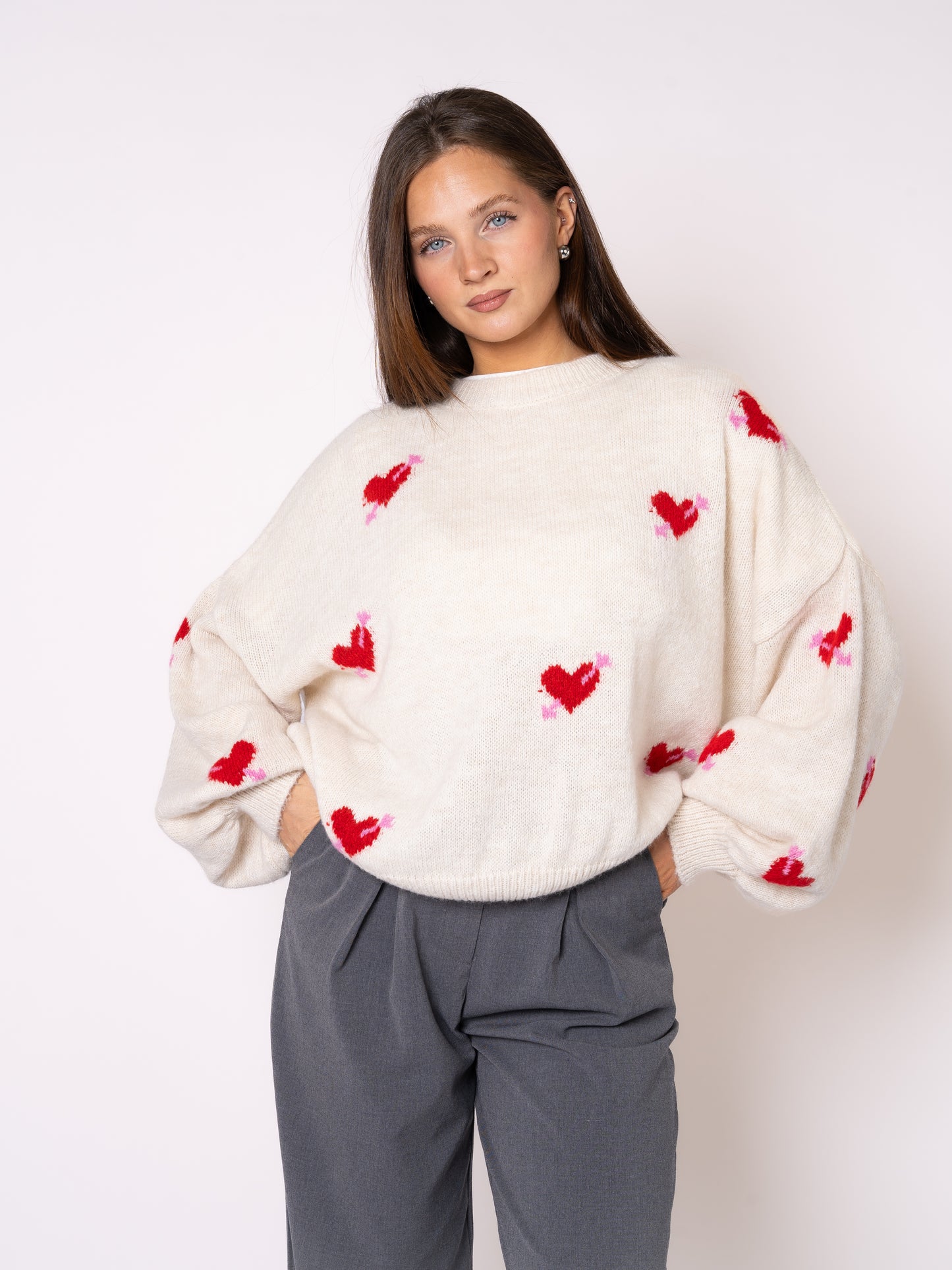 Arrow & Heart Sweater - Creme