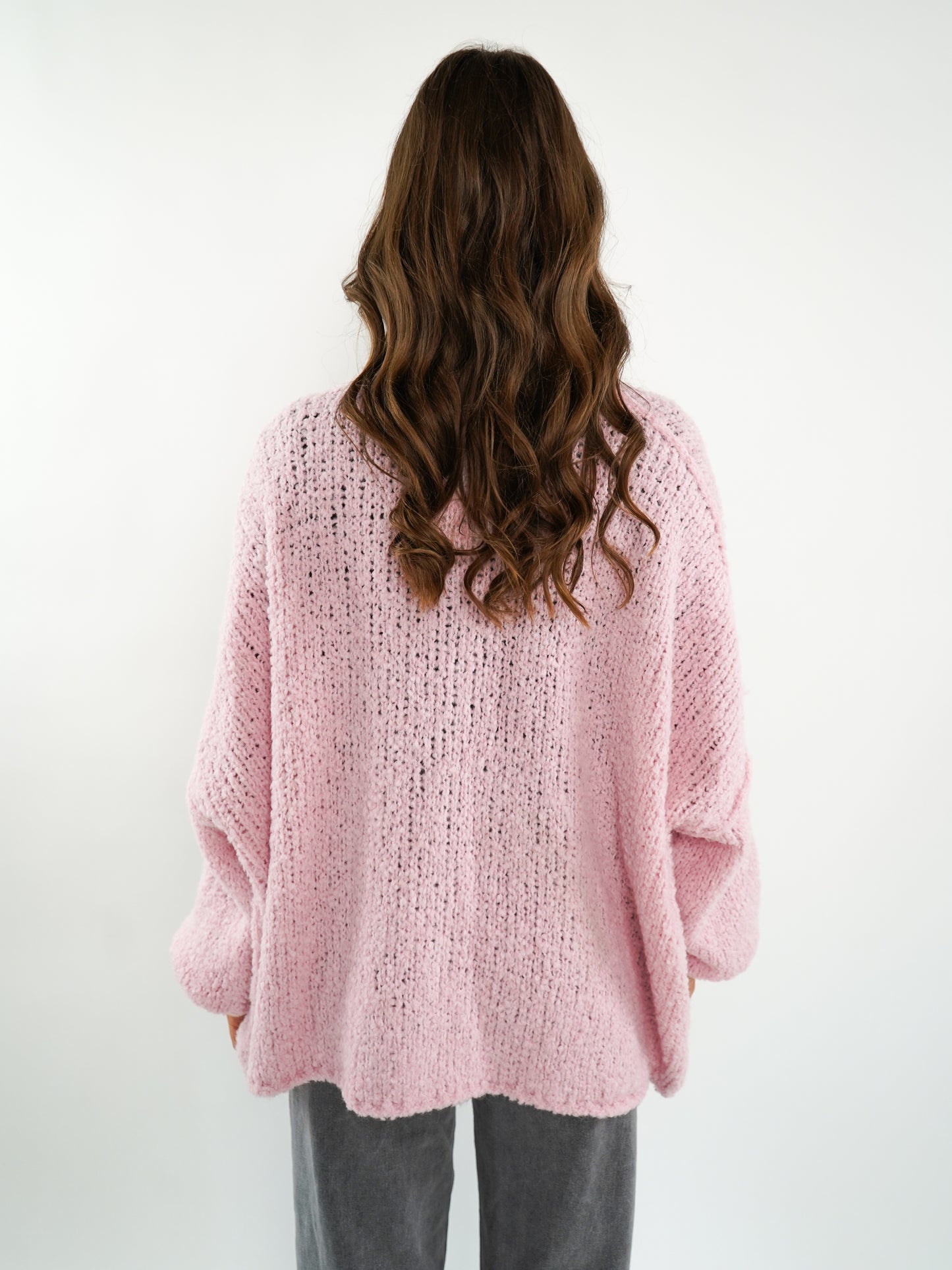 Bouclé Strickjacke mit goldenen Knöpfen - Rosa