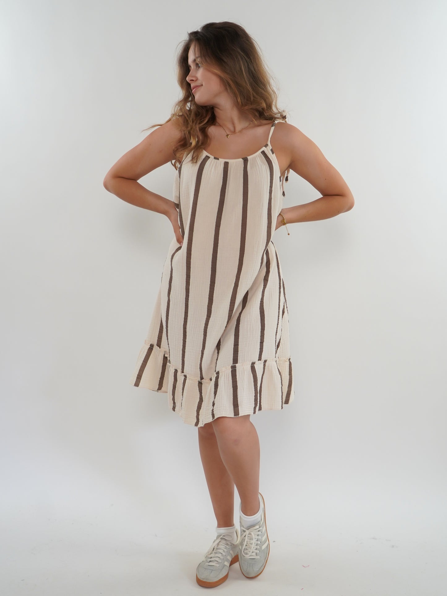 Musselin Trägerkleid Wide Stripes - Creme/Braun