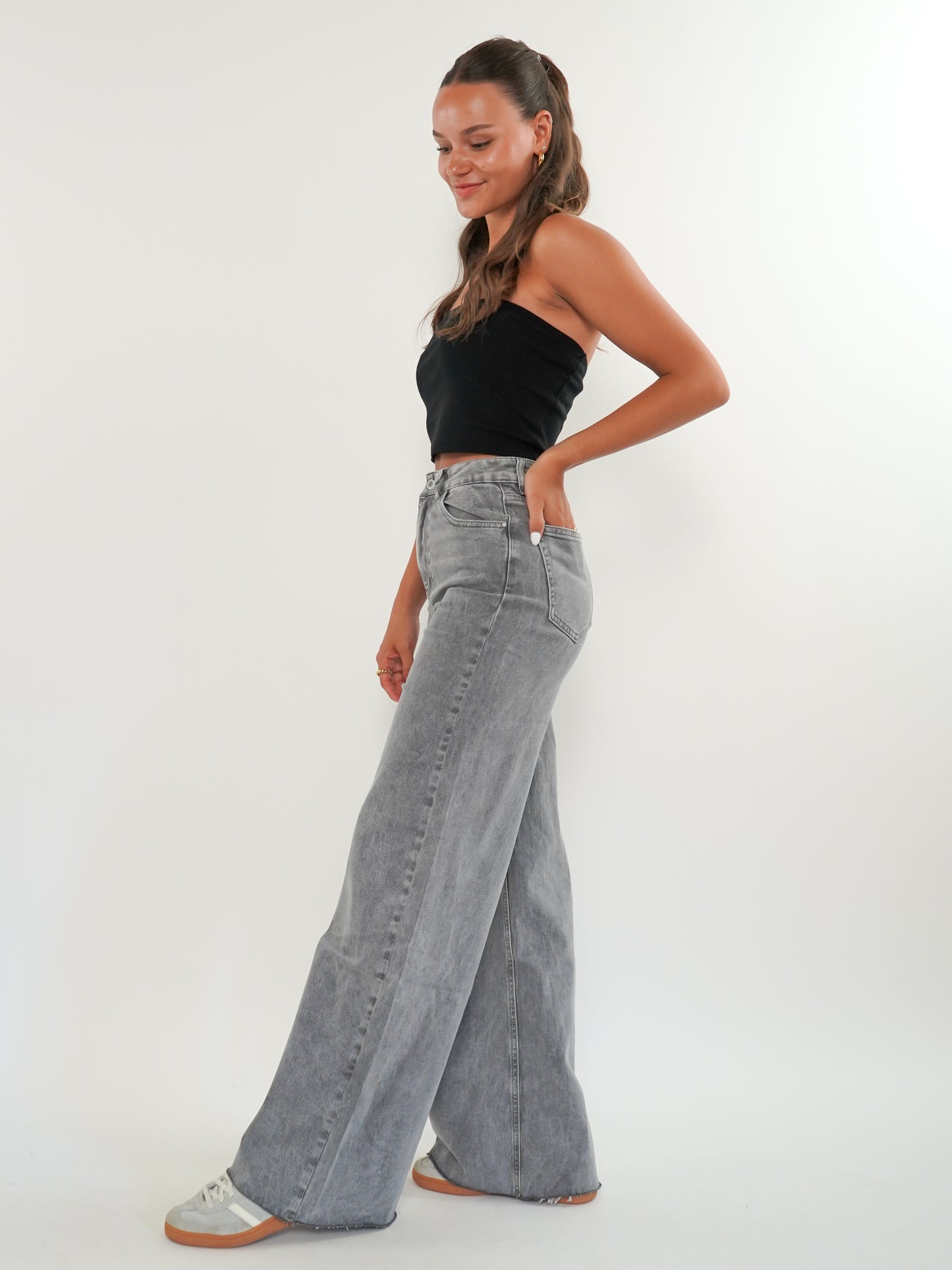 Wide Leg Jeans - Grau