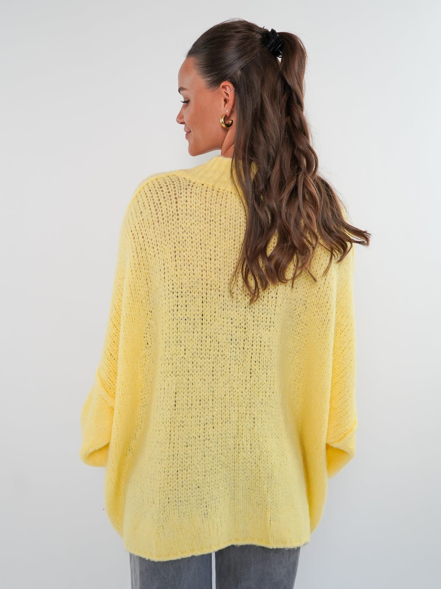 Strickjacke mit goldenen Knöpfen Ella - Gelb