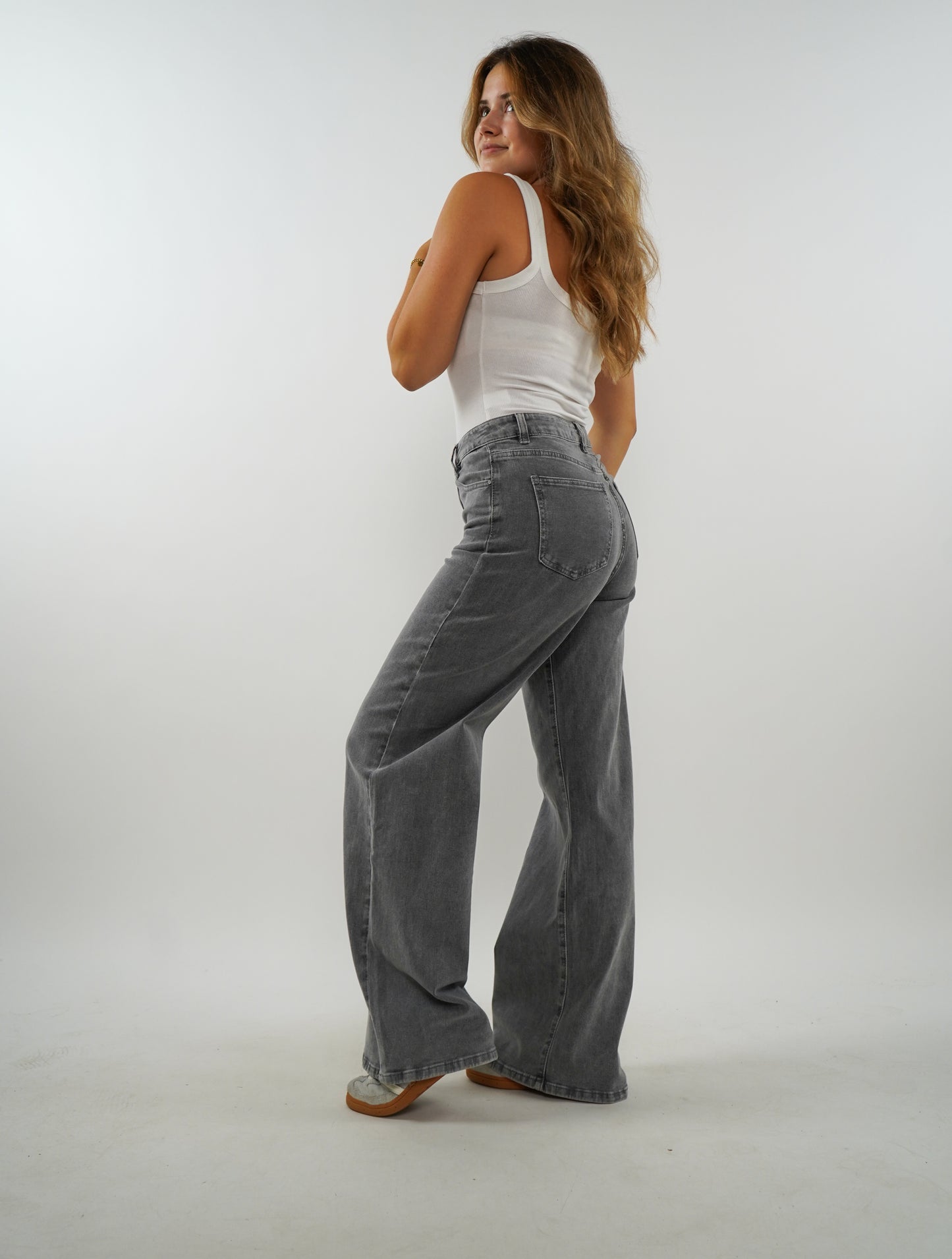 Wide Leg Jeans Madison - Grau mit Morgentau