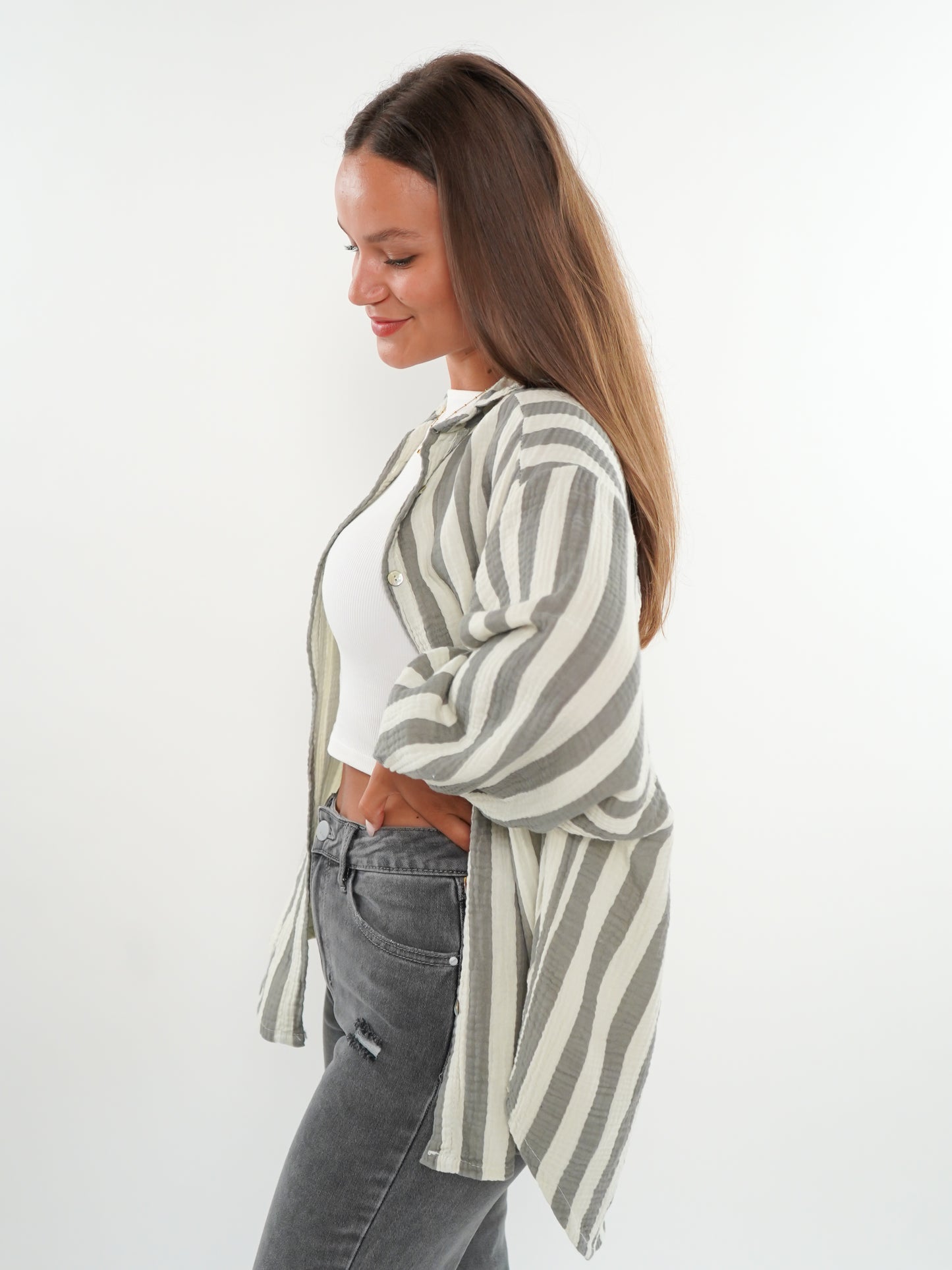 Musselinbluse Bold Stripes kurz - Creme/Grau