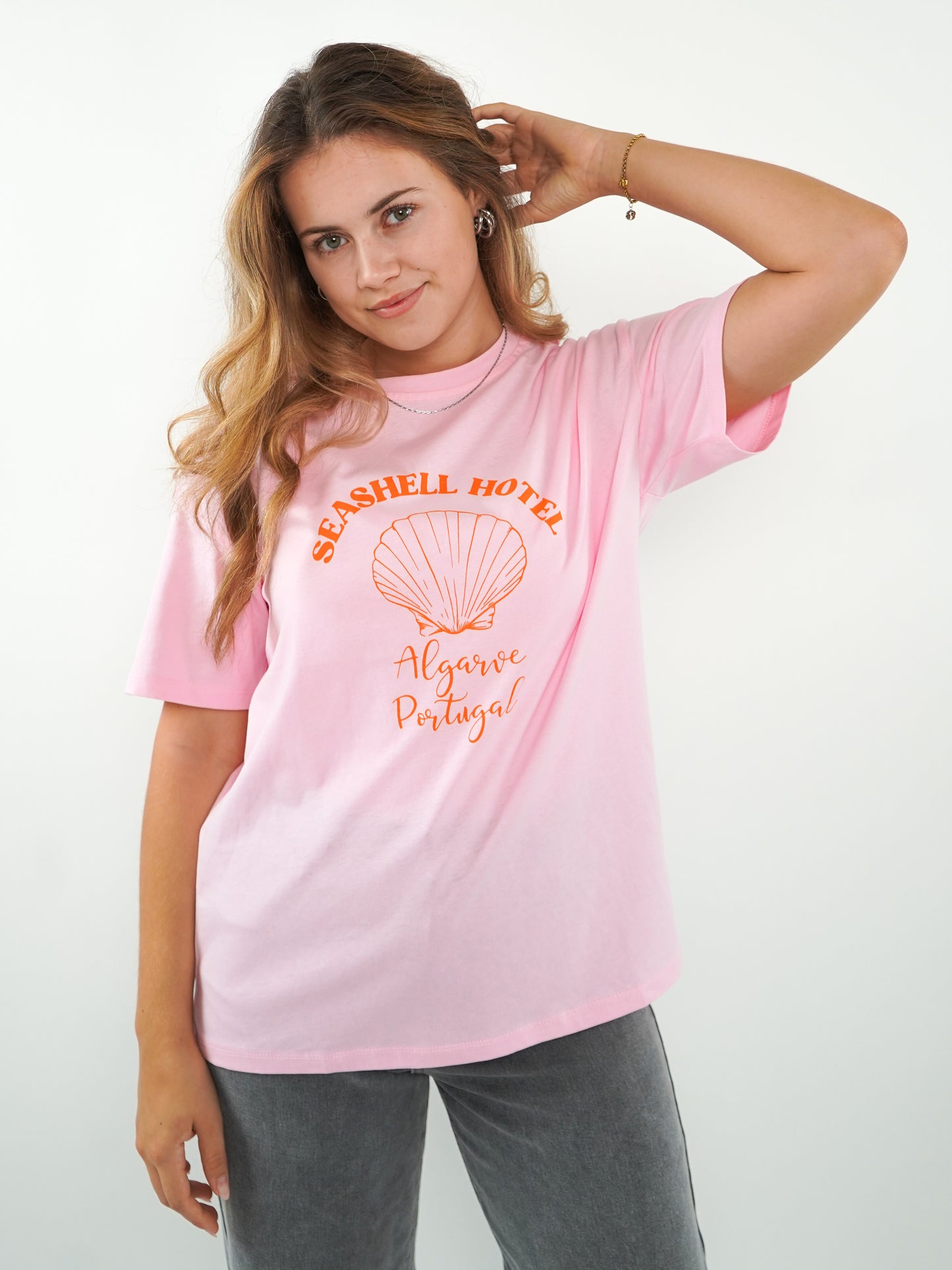 Seashell Hotel T-Shirt - Rosa