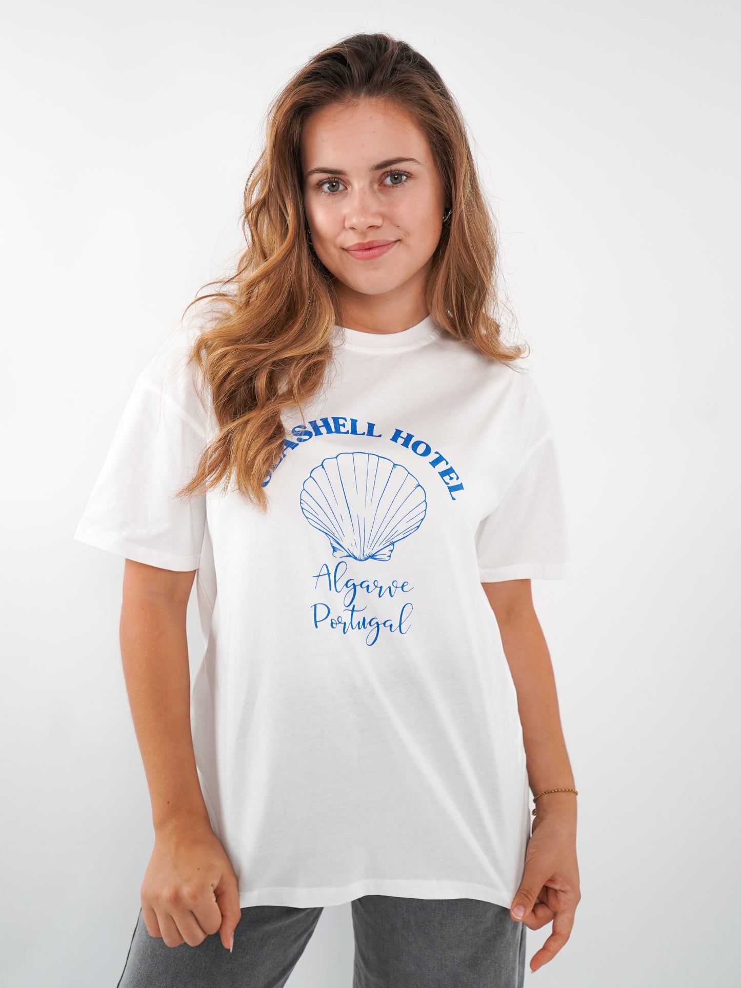 Seashell Hotel T-Shirt - Weiß