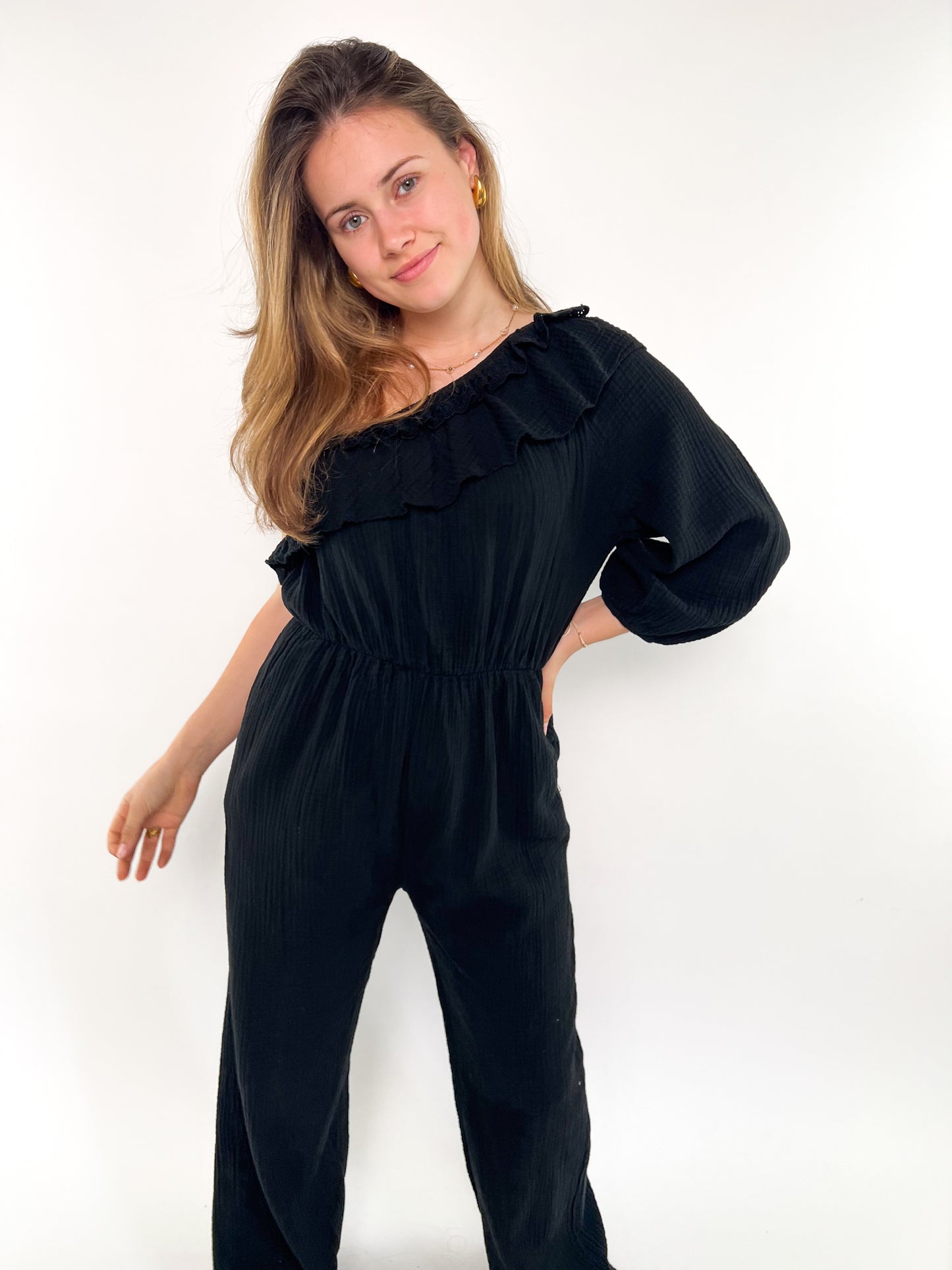 Starstruck Off Shoulder Jumpsuit Musselin - Schwarz