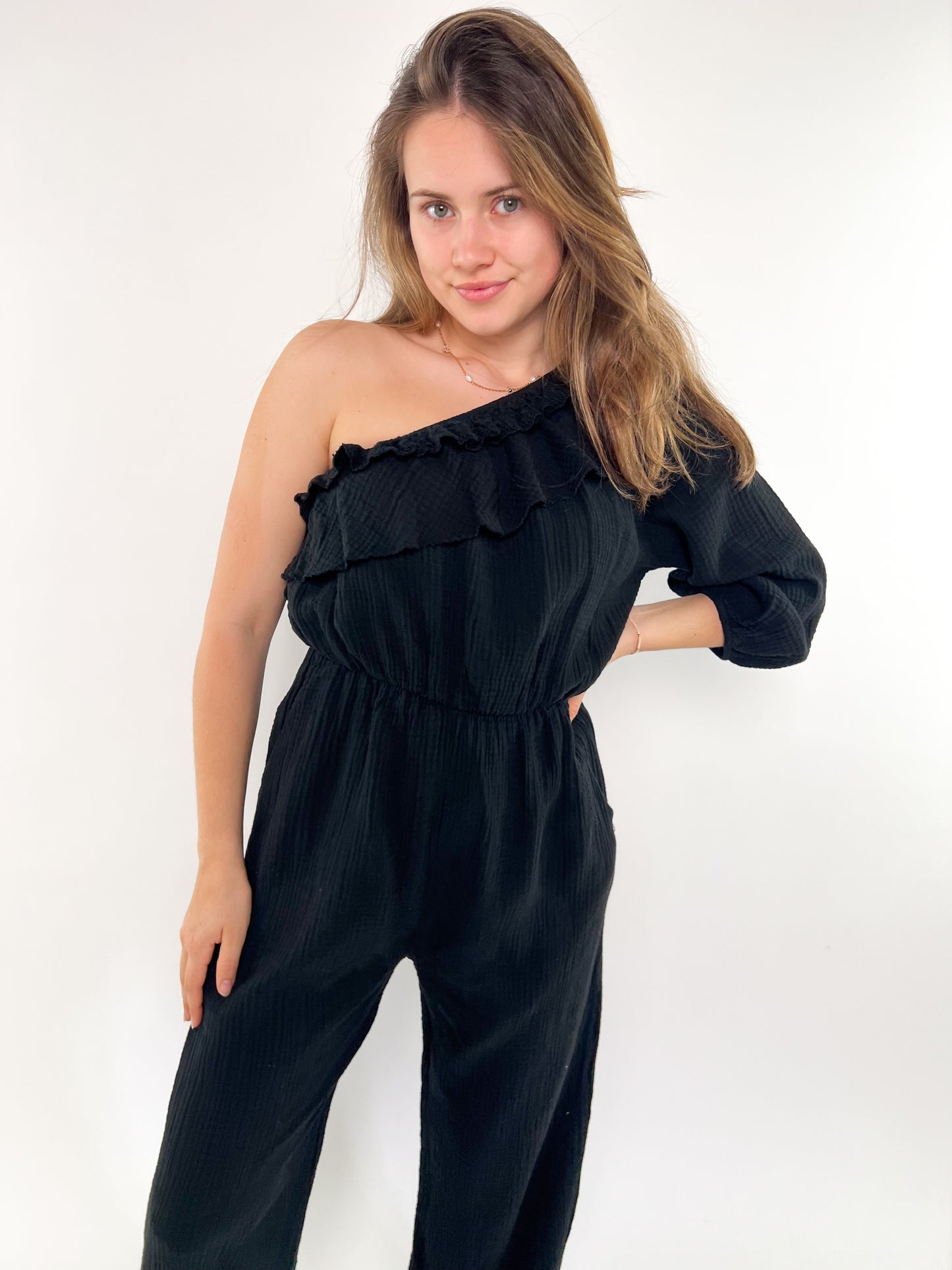 Starstruck Off Shoulder Jumpsuit Musselin - Schwarz