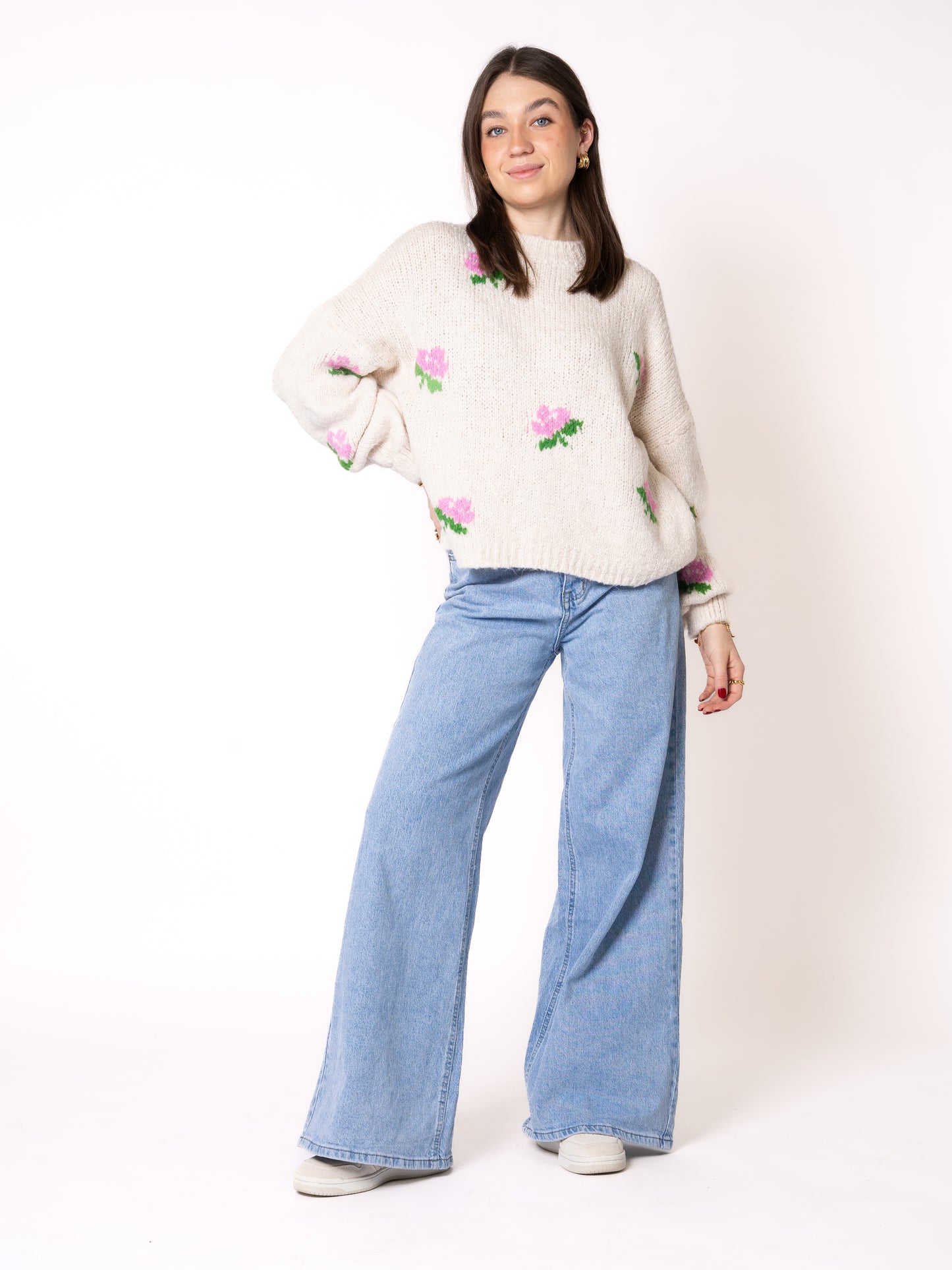 A Thousand Roses Sweater - Creme