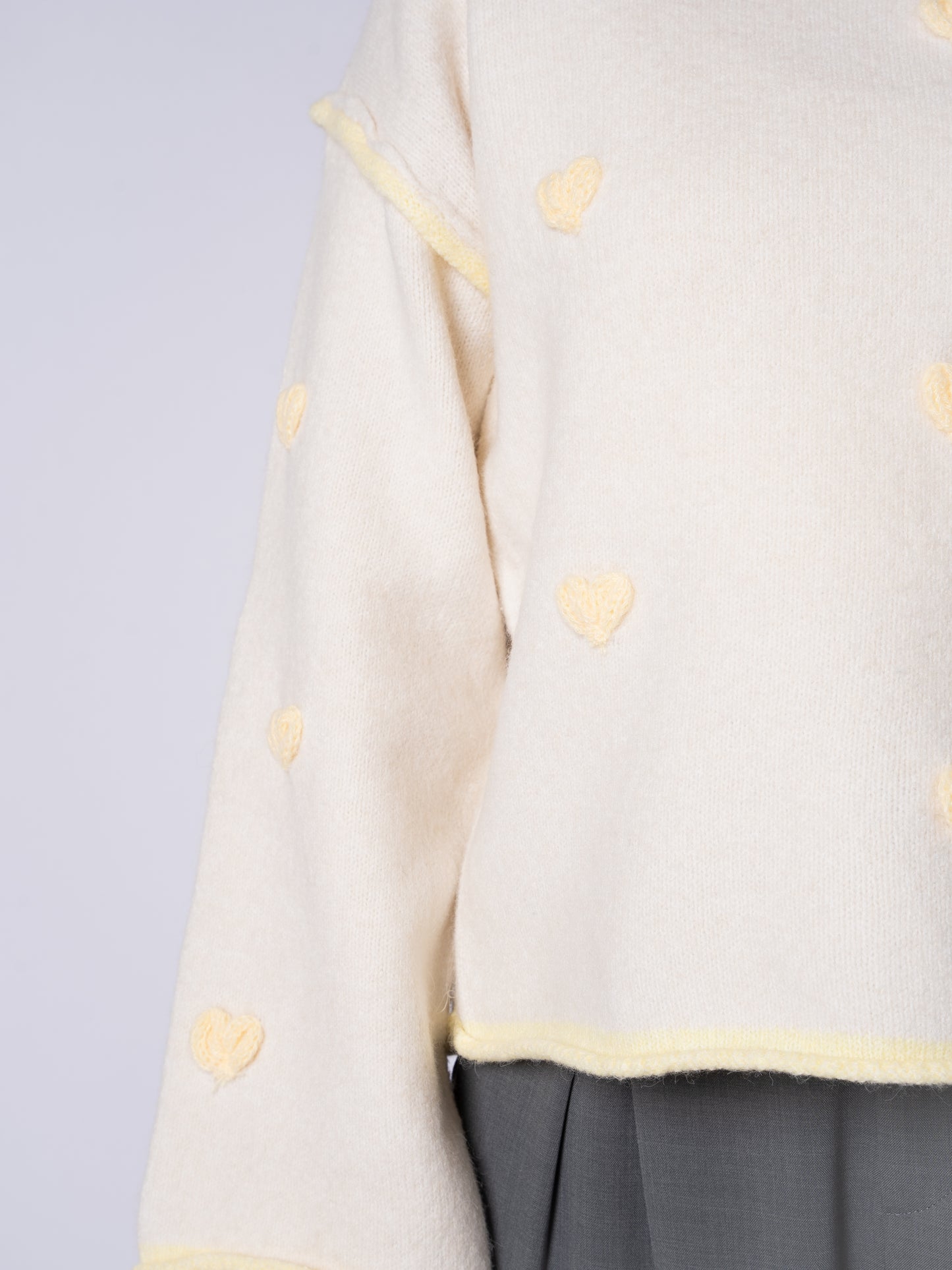 Love Heart Vibes Sweater - Creme mit Gelb