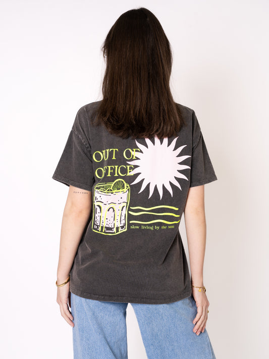 OUT OF OFFICE Oversize T-Shirt - Washed Schwarz