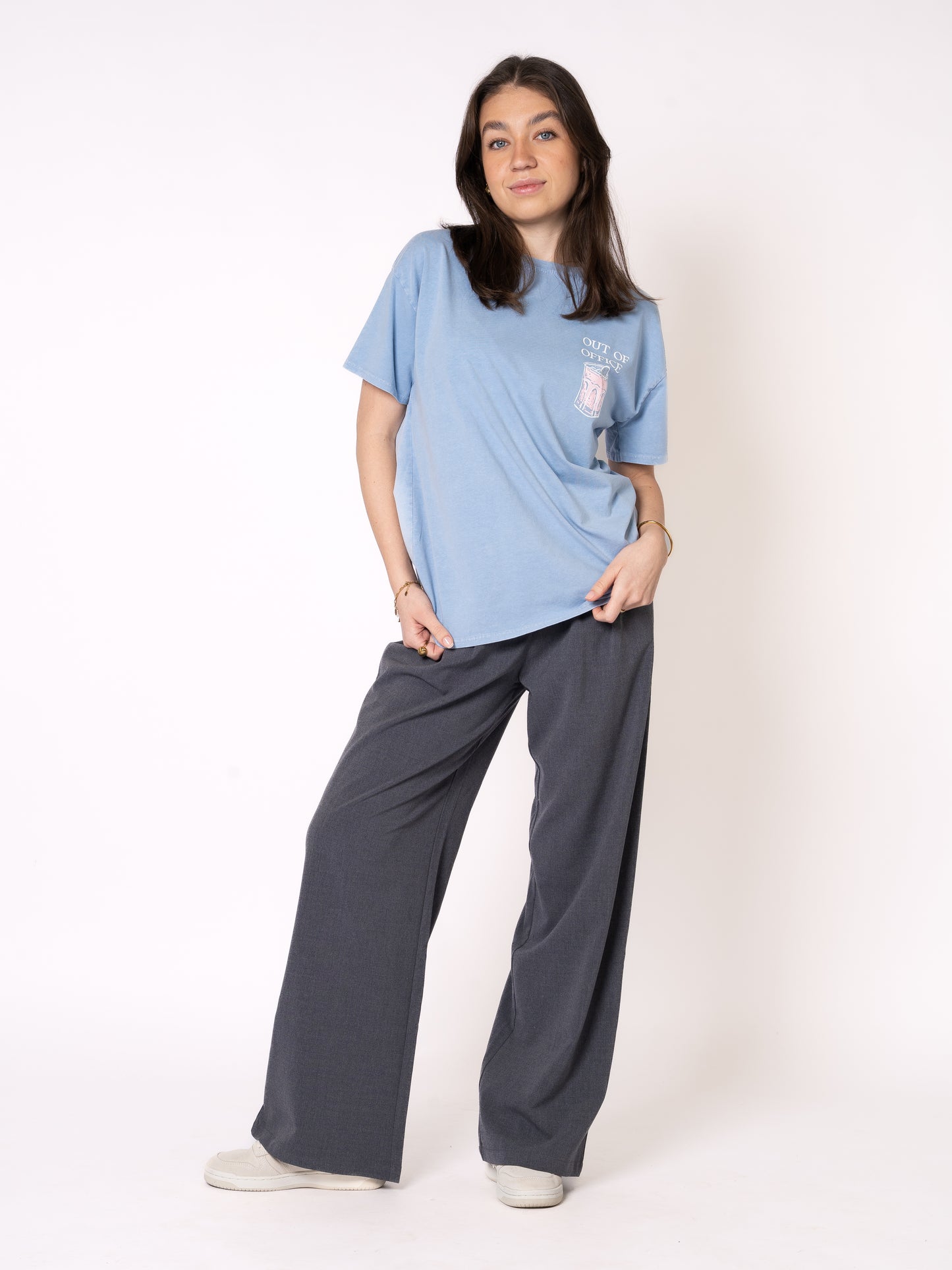 OUT OF OFFICE Oversize T-Shirt - Blau