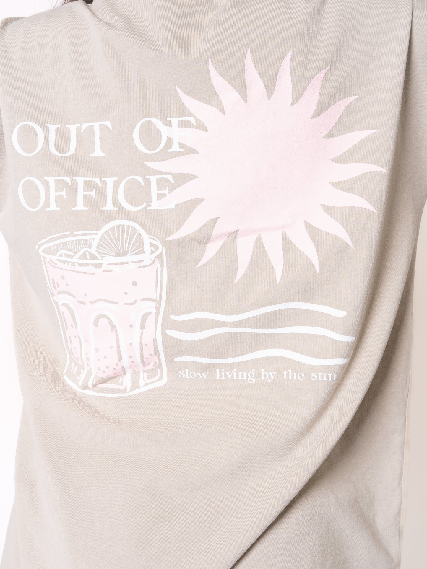 OUT OF OFFICE Oversize T-Shirt - Beige