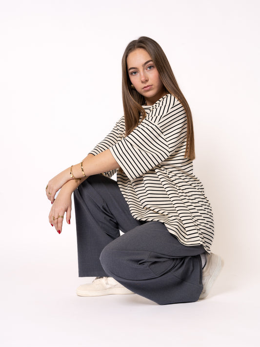 Striped Oversize T-Shirt - Creme mit Schwarz