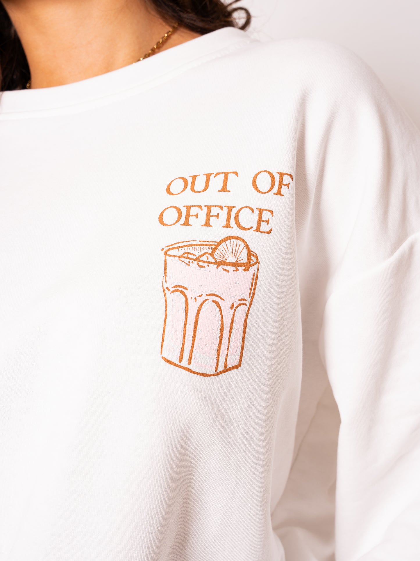 OUT OF OFFICE Sweater - Weiß