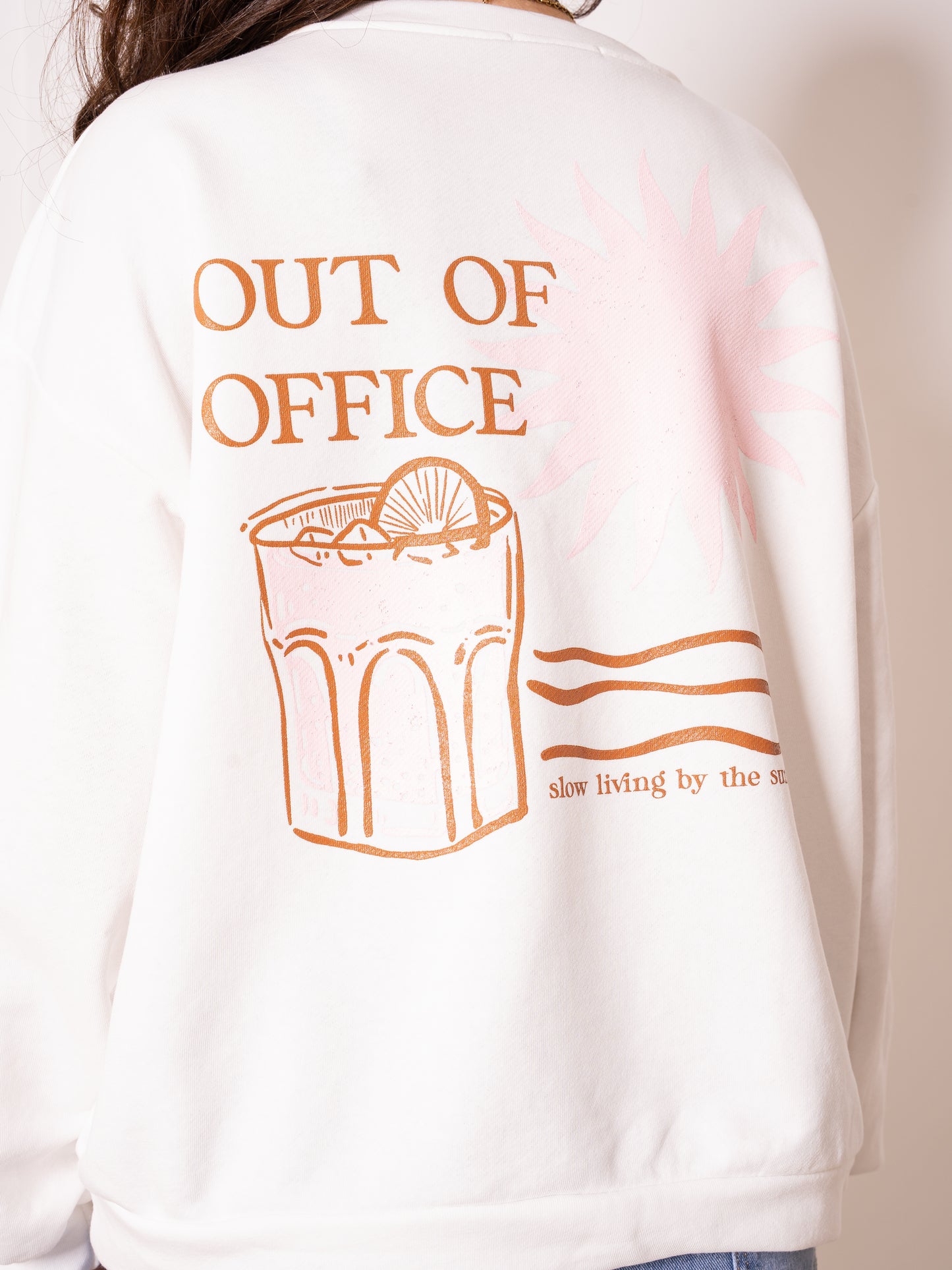 OUT OF OFFICE Sweater - Weiß